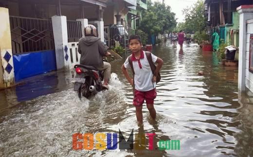 Banjir Rob Rendam Rumah Warga Marelan