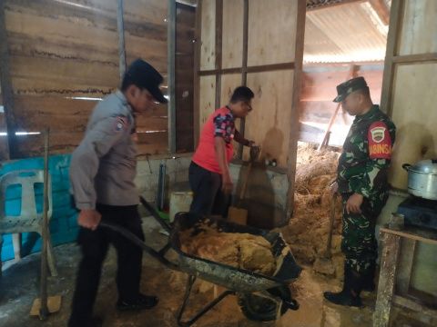 Satu Unit Rumah Tertimpa Tanah Longsor di Tapteng