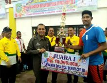 Bupati Paluta Tutup Turnamen Bola Volley Bupati Cup III Tahun 2019, Juara I Diraih Tim Batu Tambun