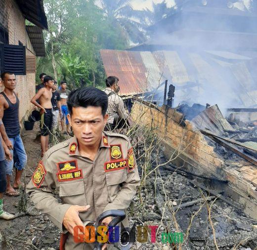 Satu Unit Rumah Semi Permanen di Desa Sihiuk Palas Hangus Terbakar