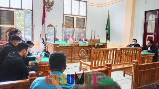 Hakim PN Medan Jatuhi Vonis Berbeda Pasutri Terdakwa TPPU
