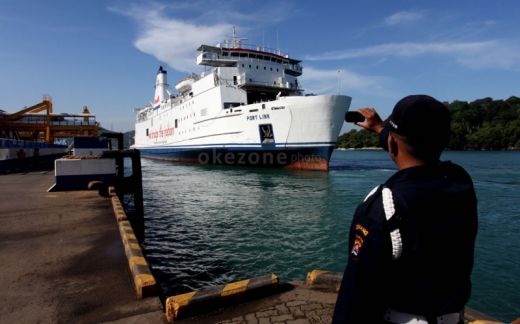 Pemkab Samosir Datangkan Dua Kapal Ferry di Danau Toba
