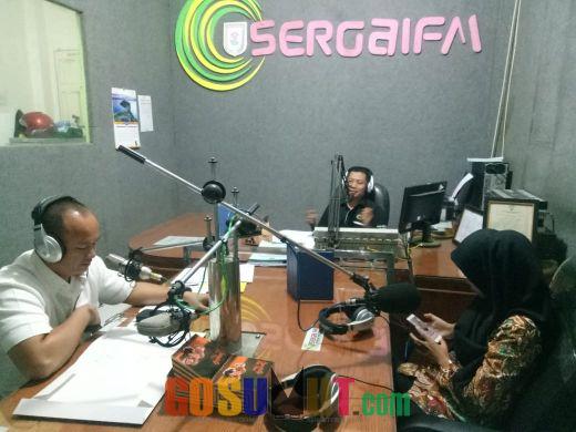Bimbingan Penyuluhan Narkotika Satnarkoba Polres Sergai Talk Show di Radio Sergai FM