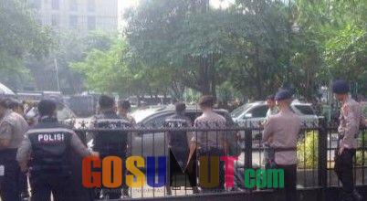 Sebanyak 780 Personil Polisi Amankan Sidang Perdana PP Dan IPK di PN Medan