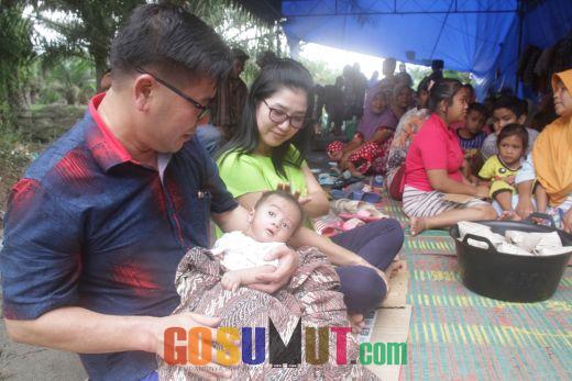 Bersama Keluarganya, Ketua Partai Gerindra Bantu Korban Banjir