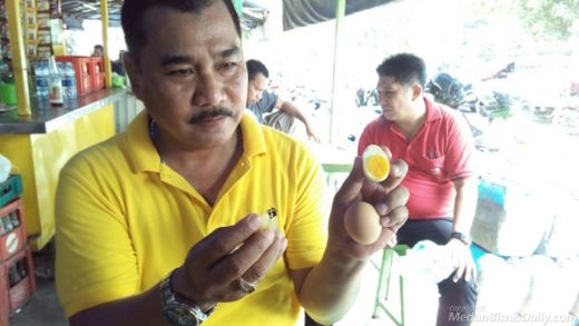 Kota Medan Digegerkan Telur Ayam Berbahan Plastik Marak Beredar