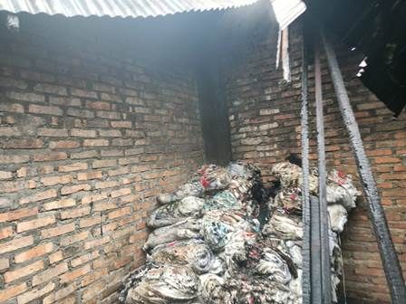 Gudang Bekas Kilang Padi Milik Rimbun Jaya di Sei Rampah Terbakar