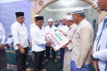 Safari Ramadhan di Desa Huta Lombang, Pemko Padangsidimpuan Serahkan Bantuan kepada Masjid Nurul Iman sebesar 20 Juta