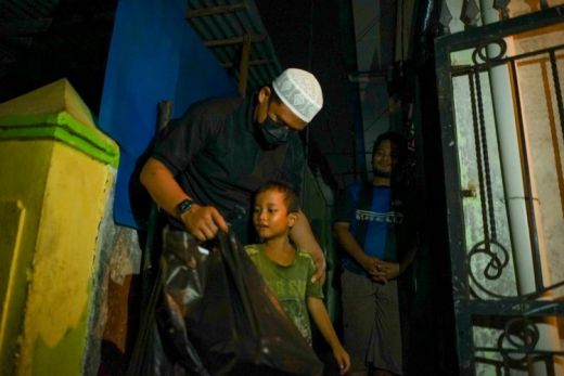 Bobby Nasution Mendadak Berkunjung di Kediaman Bocah Pemulung