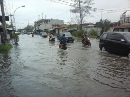 Banjir Rob Kembali Merendam Ribuan Rumah di Medan Utara