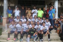 Plt Bupati Palas Tutup Turnamen Sepakbola Forseb Barumun Selatan Cup I, Bonzer FC Juara I