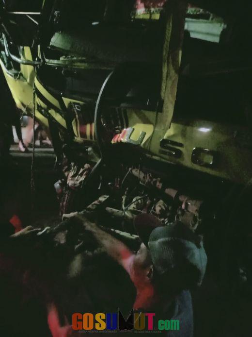 Laga Kambing Tragis Odong-Odong Vs Truck, Satu Bocah Meninggal Dunia di Lokasi