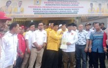 Ahmad Zarnawi Pasaribu Ambil Formulir Pendaftaran Bacabup di 3 Partai Politik