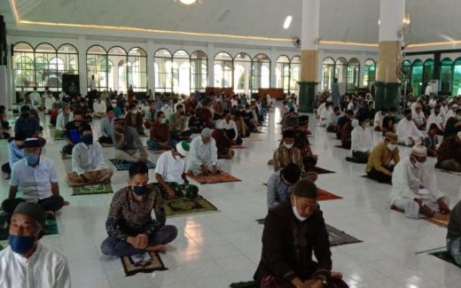 Kasus Covid Melonjak, Sholat Jumat di Masjid Jakarta Ditiadakan