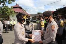 Kapolres Padangsidimpuan Beri Penghargaan kepada 8 Personel Berprestasi