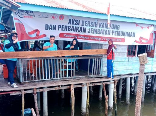 KSI Bantu Perbaiki Akses Jalan Warga di Kampung Nelayan Sebrang