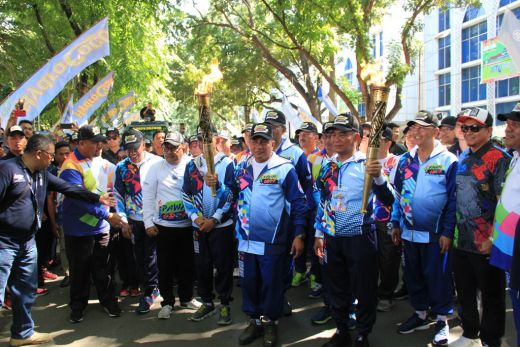 Pawai Obor Asian Para Games 2018 di Medan Meriah