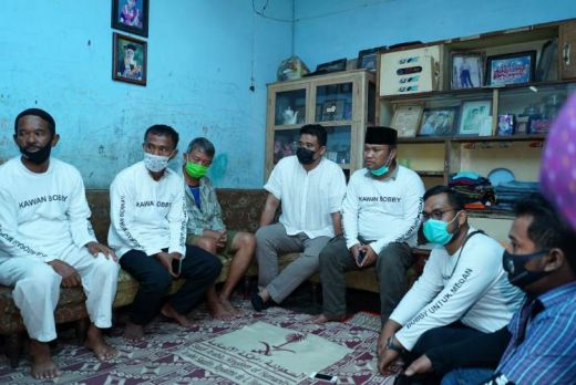 Kunjungi Penderita Stroke, Bobby Nasution Janji Cari Solusi Masalah BPJS Kesehatan yang Tak Bisa Digunakan