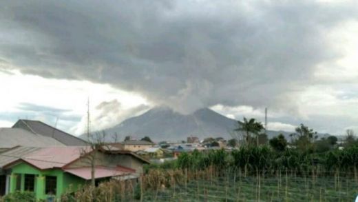 Gunung Sinabung Masih Erupsi, Capai 2.500 Meter