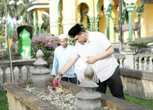 Bobby Nasution Napak Tilas Mesjid Raya Osmani Labuhan