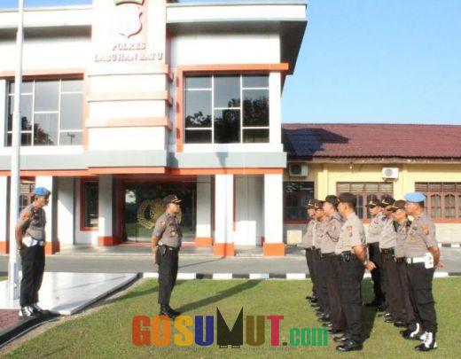 Kabag Ops Kompol Marludin Atensi Personel PAM KPUD Labuhanbatu