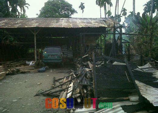 Rumah Anggota DPRD Deliserdang Sengaja Dibakar, Satu Tersangka Diamankan