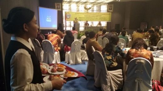 Lucu Banget! SKPD Bahas Persoalan Kemiskinan Kok! di Hotel Bintang Lima