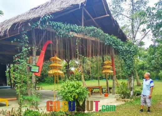Ketua Iptek Lebah Madu Sumut Tinjau Dusun Kreatif Desa Marindal 1