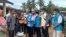 YBM PT PLN UP3 Sidimpuan Salurkan Bantuan Perlengkapan Dapur Korban Bencana Palas