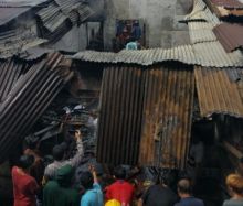 Satu Rumah Terbakar di Kenari Raya, Tiga Tewas