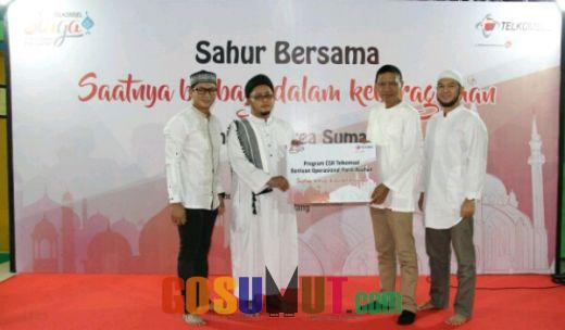 Sahur Bareng Dhuafa Serempak di 12 Kota Sumatera Bagian Program CSR Telkomsel