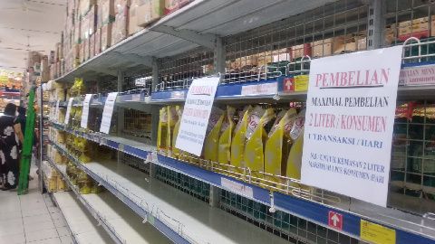 Aksi Borong Sebabkan Kekosongan Minyak Goreng Subsidi