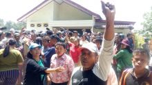 Eksekusi Tanah di Siopat Sosor Samosir, Warga Penghadang Sempat Bentrok Dengan Kepolisian