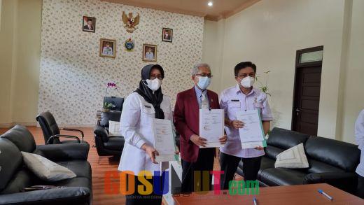 Dekan FK UISU Teken Tripartit MoU Pendidikan Profesi Dokter dengan 2 Rumah Sakit