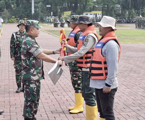 Apel Gelar Pasukan Tandai Gotong Royong Bersih Sungai Deli Sepanjang 34,5 Km Dimulai