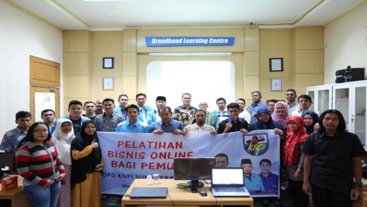 Bang Ijeck Jadi Pemateri dalam Pelatihan Bisnis Online