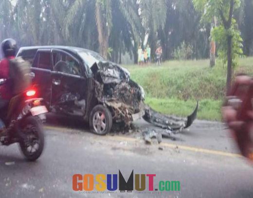 Meski Wajah Babak Belur, Toyota Innova Penumpang Satu Keluarga Selamat dalam  Insiden Kecelakaan