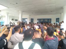Peserta PPPK Guru di Madina Bergerak ke Gedung DRPD: Kita Satu Barisan