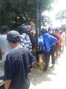 Perbaiki Tiang Kabel di Sei Rampah, 3 Pekerja Telkom Tersengat Listrik