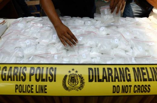 Asyik Kemasi Sabu, Polisi Ringkus Bandar Sabu di Medan Deli