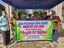 PT. Lingga Tiga Sawit Salurkan Bantuan Pembangunan Masjid Al-Ikhlas di Rantau Selatan