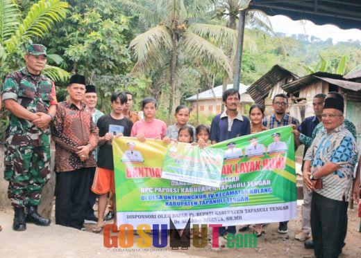 Pemkab Tapteng Beri Bantuan Dana 25 Juta Pembangunan RTLH ke Warga Kurang Mampu