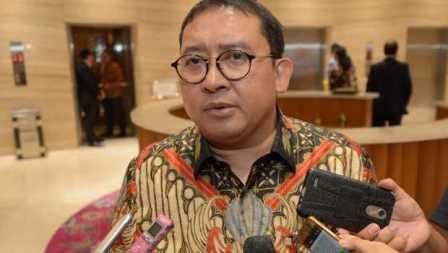 Fadli Zon Tak Percaya Munarman Dituduh Terlibat Teroris