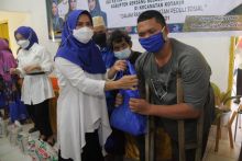 Dimasa Pandemi, TP PKK Sergai Rutin Bagikan Sembako ke Warga Kurang Mampu