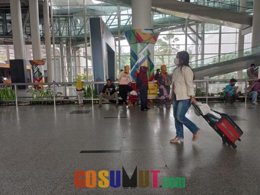 Jelang Idul Fitri, Bandara Kualanamu Dipadati Penumpang Domestik