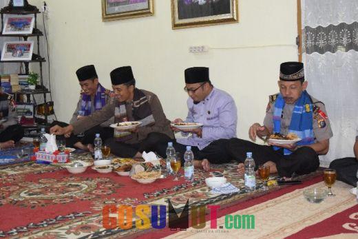 Jalin Silaturahim, AKBP Frido Sahur Bersama Ketua MUI
