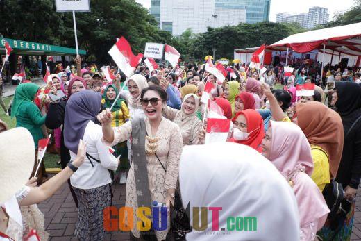 TP PKK Asahan Ikuti Parade dan Gebyar Berkebaya di Medan