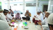 Jemaah Mesjid Siapkan Sarapan untuk Rombongan Kapolrestabes Medan