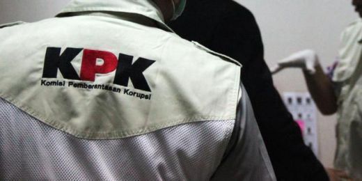 KPK Boyong 6 Koper Usai 15 Jam Geledah Gedung KKP