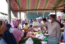 5 Minggu Pasar Rakyat, Bupati Darma Wijaya Sebut Perputaran Ekonomi Masyarakat Penggiat UKM Meningkat